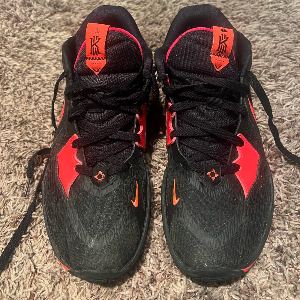 Men’s Nike KD V basketball shoes